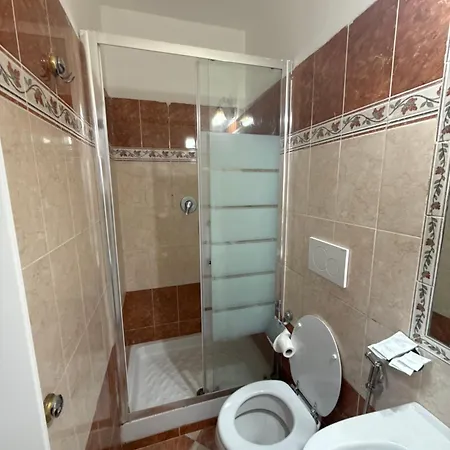 招待所 Classica *